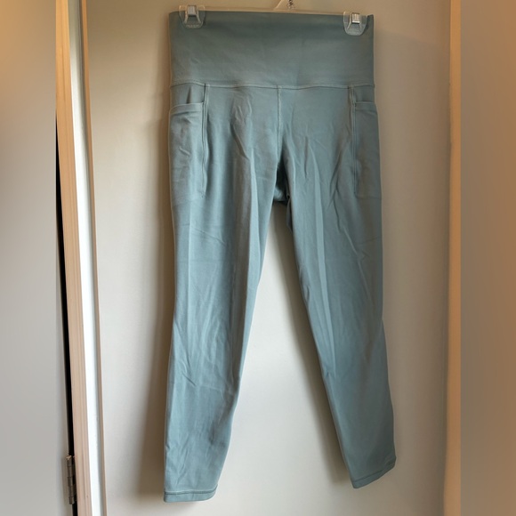 Athleta Women’s Salutation II Stash Pocket 7/8 Leggings Size Small - Picture 2 of 7